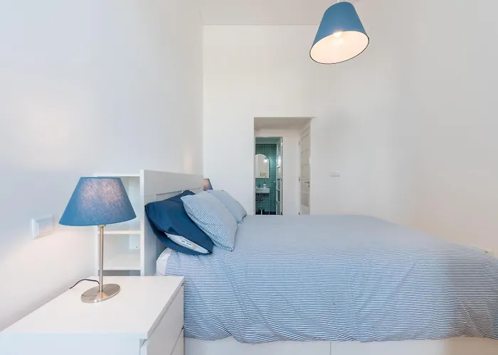 Guestready - Modern In Downtown דירה *